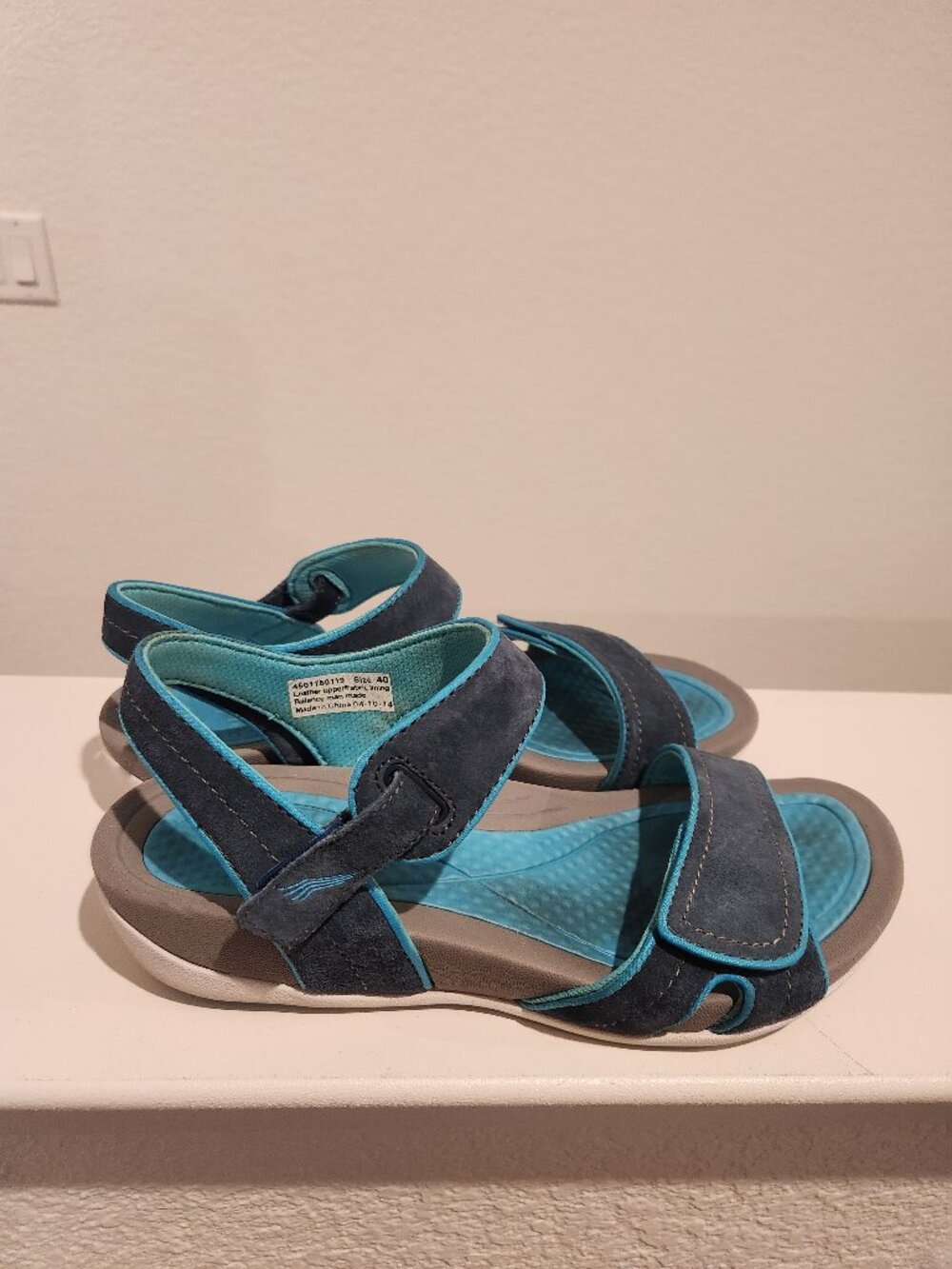 Dansko Kami Gray and turquoise Sandals size 40